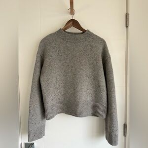 H&M premium collection boxy sweater❤️❤️❤️